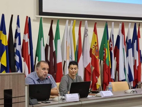 ПОДКРЕПА НА ПОЛИТИКИ